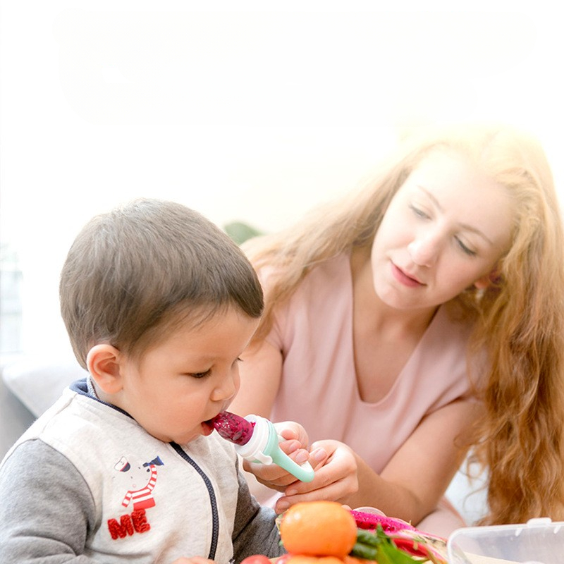 1PC Silicone Baby Fruit Feeder - огляд і ціна Baby Food Utensil