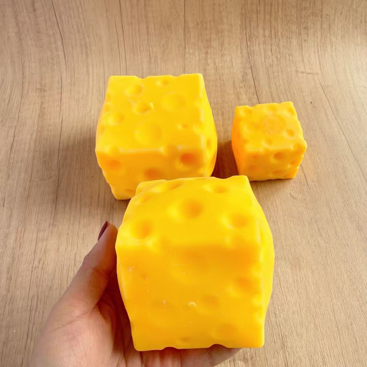 Large Squeeze Cheese Pinch Squ - огляд і ціна Baby Food Game