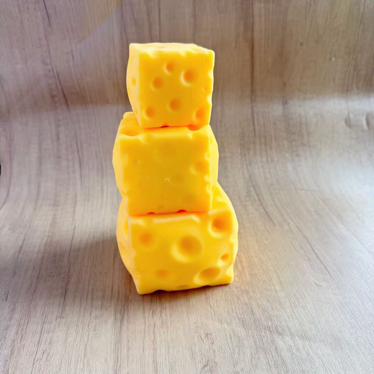 Large Squeeze Cheese Pinch Squ - огляд і ціна Baby Food Game
